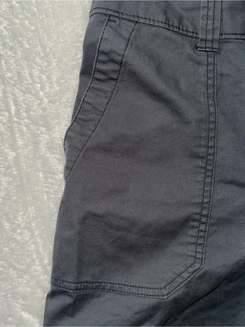 Women's Grey Old Navy Casual Stretch Shorts - Picture 3 of 6